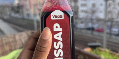 Jus de bissap fait maison et 100% naturel